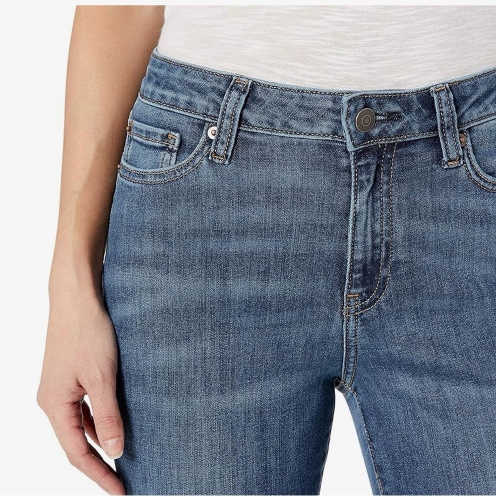 Amazon Essentials Slim Blue Jeans NWT - Picture 2 of 6